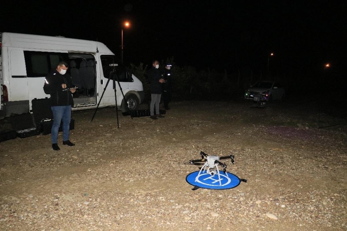 Narenciye hırsızlarına "termal kameralı drone" &ouml;nlemi
