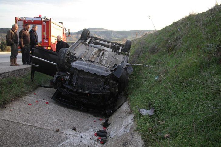 Kız istemeye giderken kaza yaptılar: 2 yaralı G2