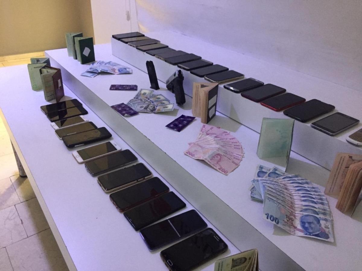 &ldquo;Pon&ccedil;ikler&rdquo; fuhuş &ccedil;etesine operasyon: 42 g&ouml;zaltı