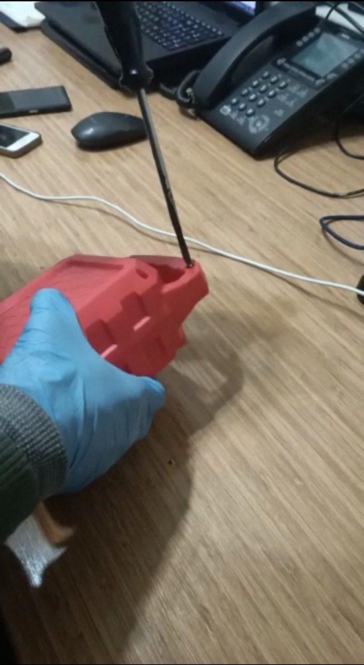 (Özel) İstanbul’da kargoya verilen radyodan uyuşturucu çıktı G2