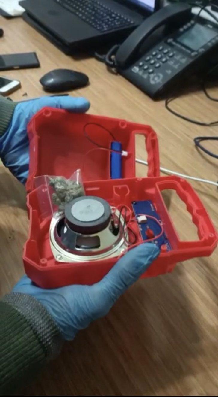 (Özel) İstanbul’da kargoya verilen radyodan uyuşturucu çıktı G3