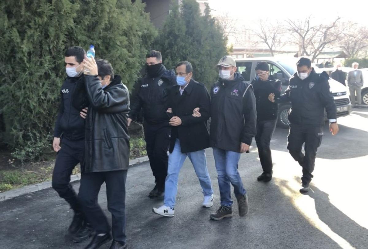 FET&Ouml;&rsquo;den g&ouml;zaltına alınan generaller adliyeye getirildi