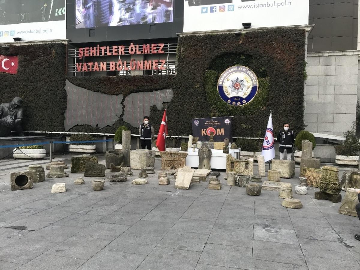 İstanbul&rsquo;da tarihi eser operasyonu: 2 g&ouml;zaltı