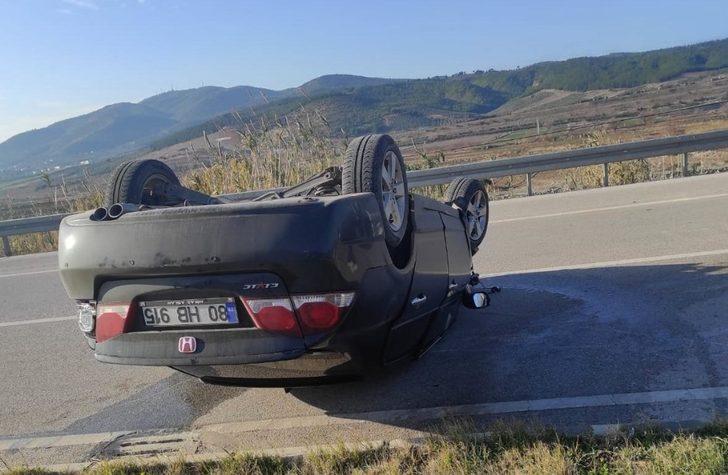 Takla atan otomobilden yaralı kurtuldu G1