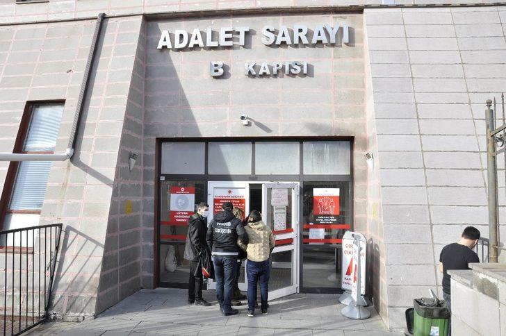 Uyuşturucu operasyonunda gözaltına alınan 2 kişi adliyeye çıkarıldı G2