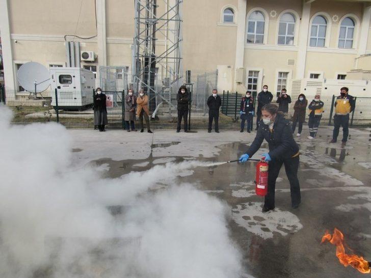 112 Acil Çağrı Merkezi Personeline "Afet Farkındalık ve Yangın Eğitimi" verildi G3