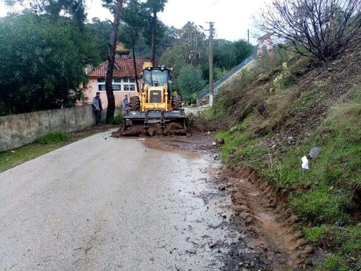 Kemer’de sağanak yağışa karşı tedbirler alındı G2
