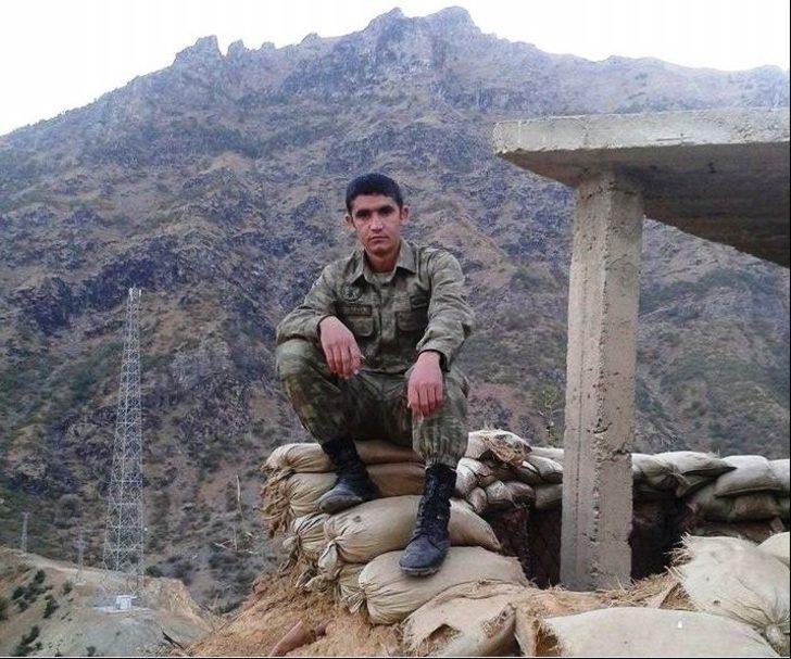 Kaymakam saldırıda ölen gencin ailesini ziyaret etti G3