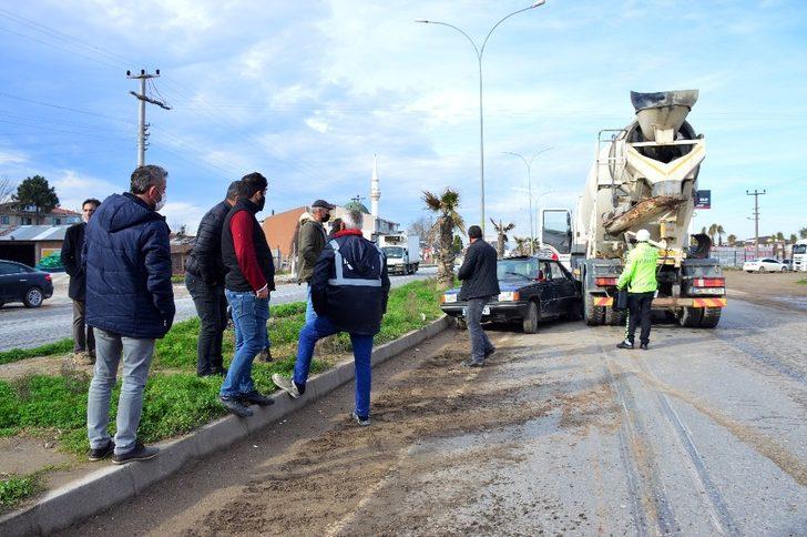Engelli aracından kaçan otomobil beton mikseri ile çarpıştı: 1 yaralı G4