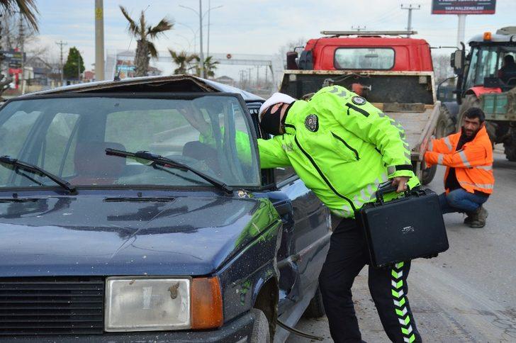 Engelli aracından kaçan otomobil beton mikseri ile çarpıştı: 1 yaralı G5