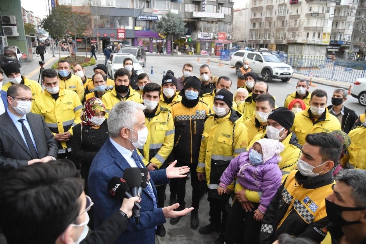 Isparta&rsquo;da &uuml;cretli otopark uygulaması mahkeme kararıyla iptal edildi, 55 &ccedil;alışana Başkan Başdeğirmen sahip &ccedil;ıktı