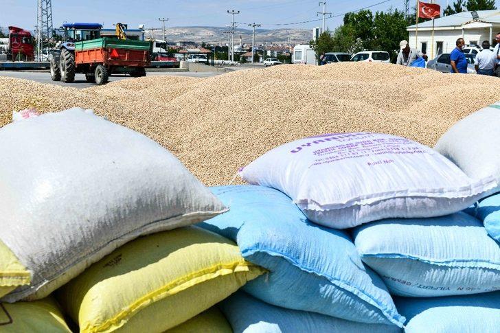 Ankara Büyükşehir Belediyesi’nden çiftçilere çifte müjde G3