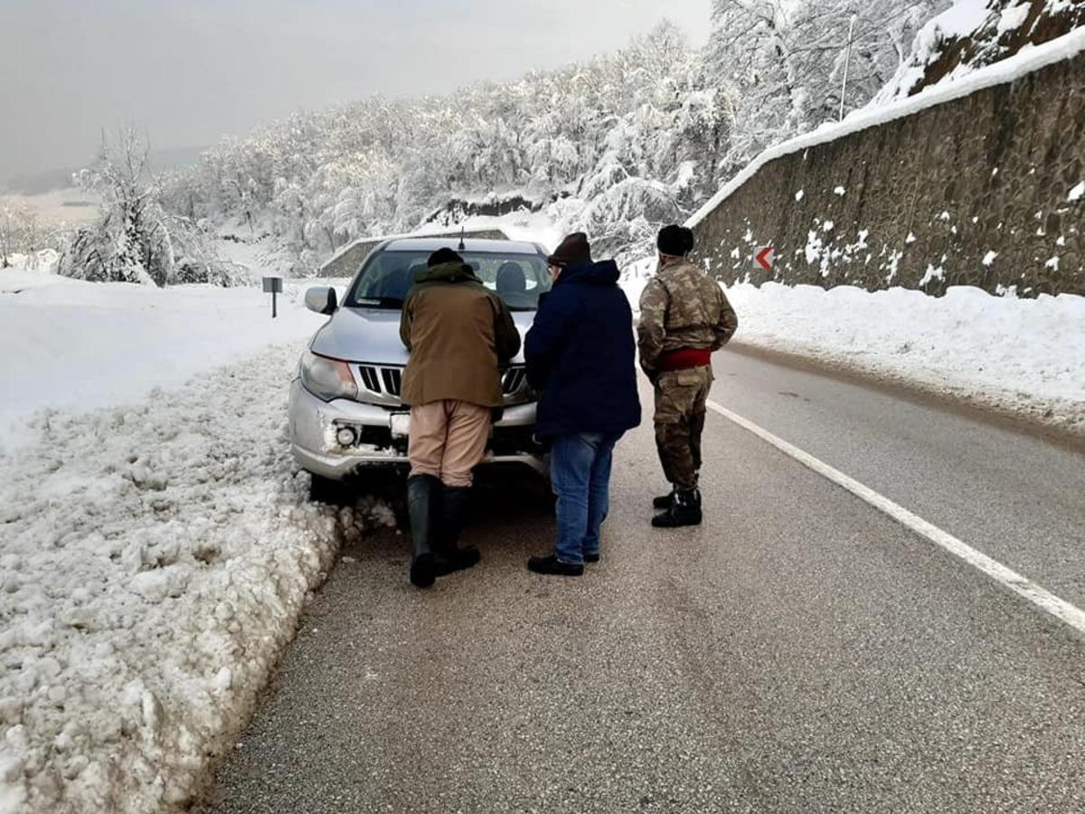 Ka&ccedil;ak avlanan 33 kişiye 61 bin lira ceza