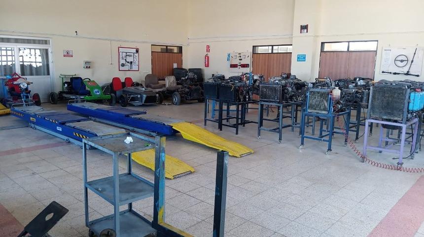 KM&Uuml;&rsquo;n&uuml;n &ccedil;evre dostu elektrikli ara&ccedil; projesine destek