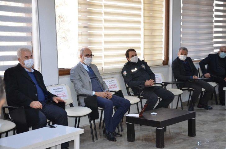 Kurtalan Kaymakamı Aydın, esnafla bir araya geldi G1