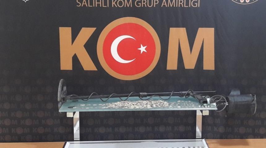 Manisa&rsquo;da bin 449 par&ccedil;a tarihi eser ele ge&ccedil;irildi