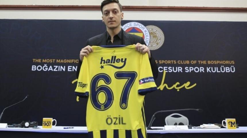 Mesut Özil 10 ay, 3 hafta, 5 gün sonra sahaya çıkacak