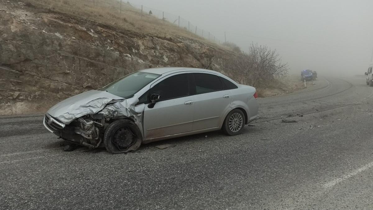 Batman&rsquo;da yoğun sis kazayı beraberinde getirdi