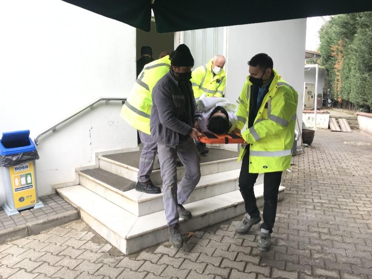 İstanbul&rsquo;da ger&ccedil;eği aratmayan deprem  tatbikatı havadan g&ouml;r&uuml;nt&uuml;lendi