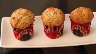 Sağlıklı atıştırmalık arayanlar için şekersiz top kek tarifi nasıl yapılır?