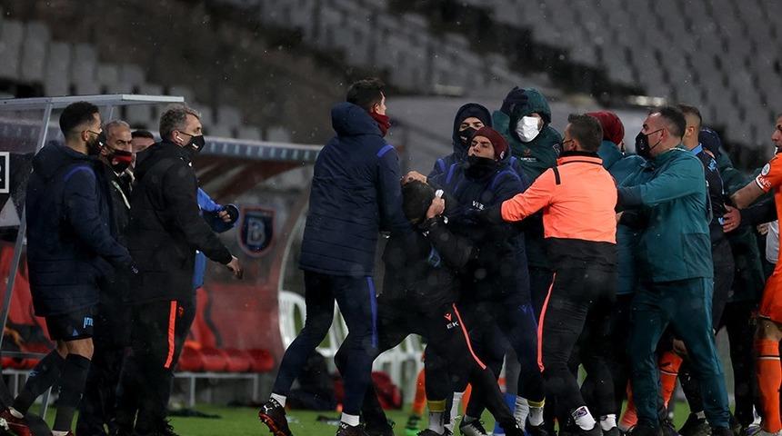 Trabzonspor Antrenörü Egemen Korkmaz'a 4 maçtan men cezası