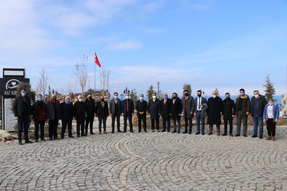 Başkan Say turizmcilerle bir araya geldi