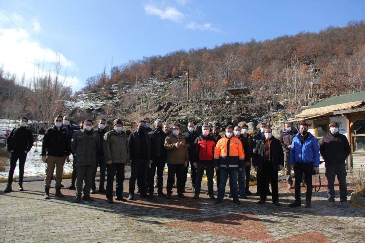 Afyonkarahisar&rsquo;da yaban hayvanları yemlendi