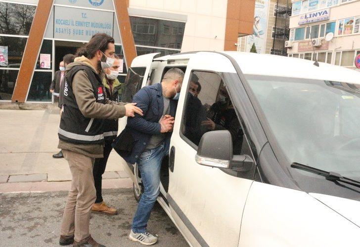 Tartıştığı ev arkadaşını öldüren zanlı adliyeye sevk edildi G4