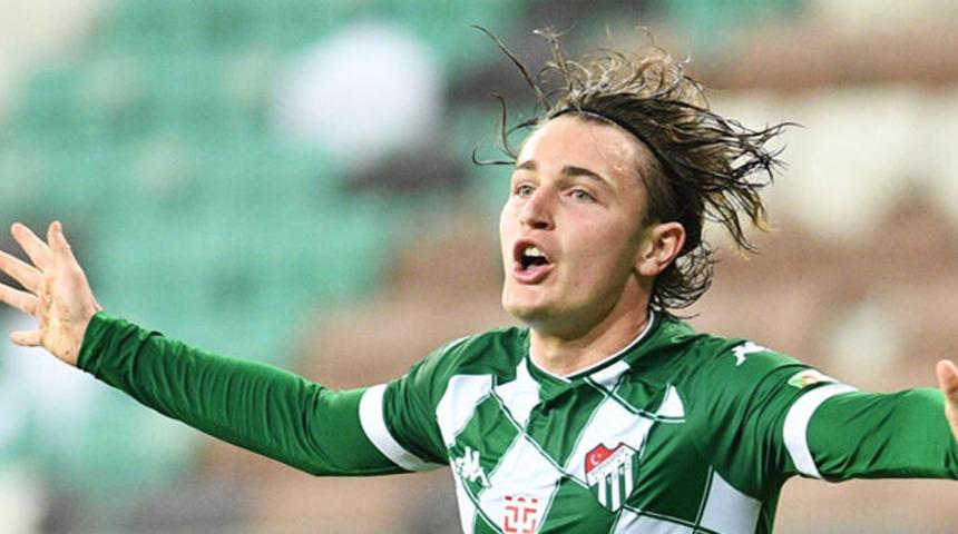 Bursaspor, Ali Akman'ı kadro dışı bıraktı!
