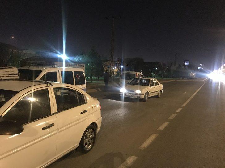 Çaldıkları otomobille gezerken yakalandılar G1