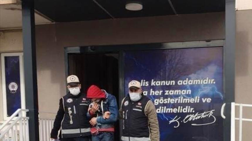 &Ccedil;aldığı kıyma makinesi ile yakalandı