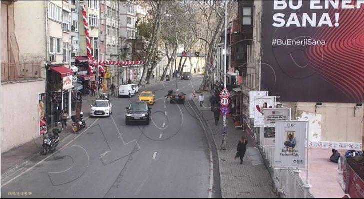 (Özel) Beşiktaş’ta dehşet anları: Vicdansız sürücü gence çarpıp böyle kaçtı G4