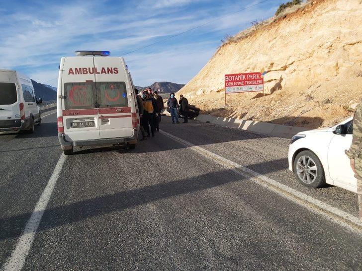 Siirt’te lastiği patlayan araç takla attı: 2’si ağır 5 yaralı G2
