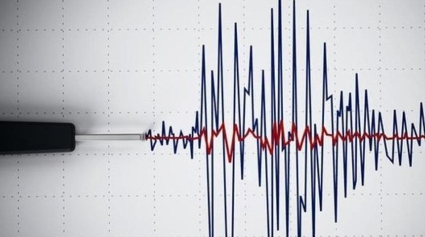 Son depremler: Ege ve Akdeniz'de deprem! İşte depremin merkez &uuml;ss&uuml;