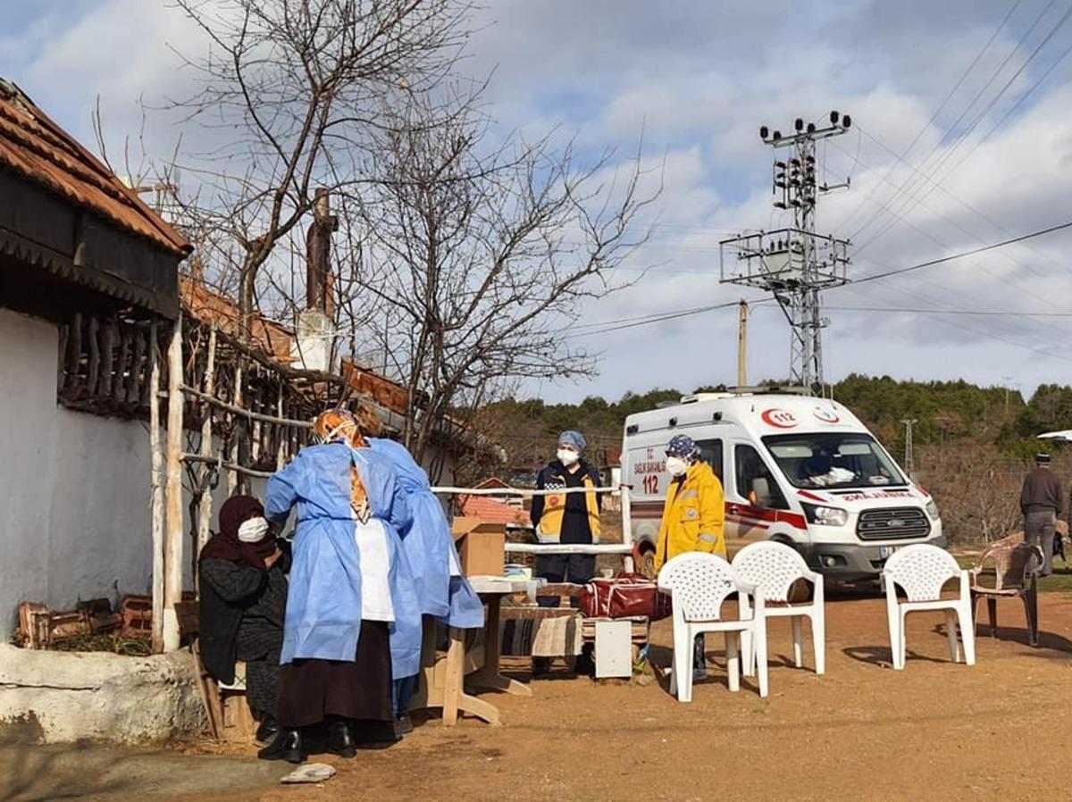 Karab&uuml;k&rsquo;te 7 bin 346 doz korona vir&uuml;s aşısı yapıldı