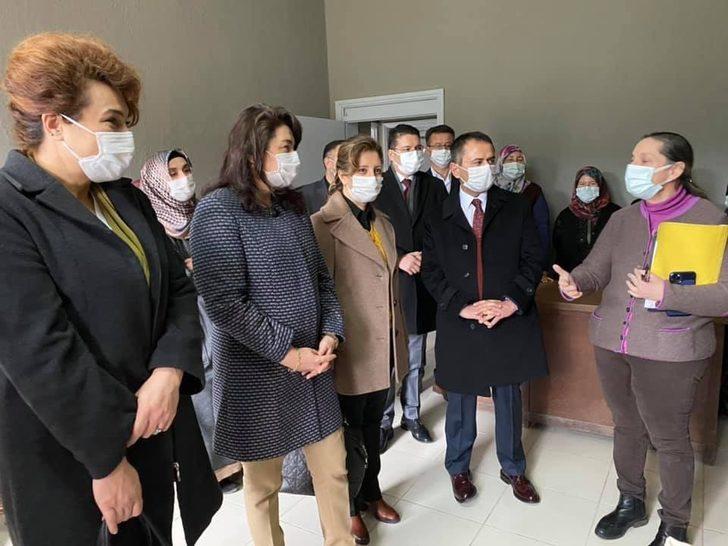 Vali Aktaş köylü kadınları ziyaret etti G2