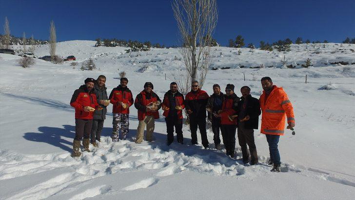 Erzincan'da Off-Road tutkunları yaban hayvanlarını unutmadı G3