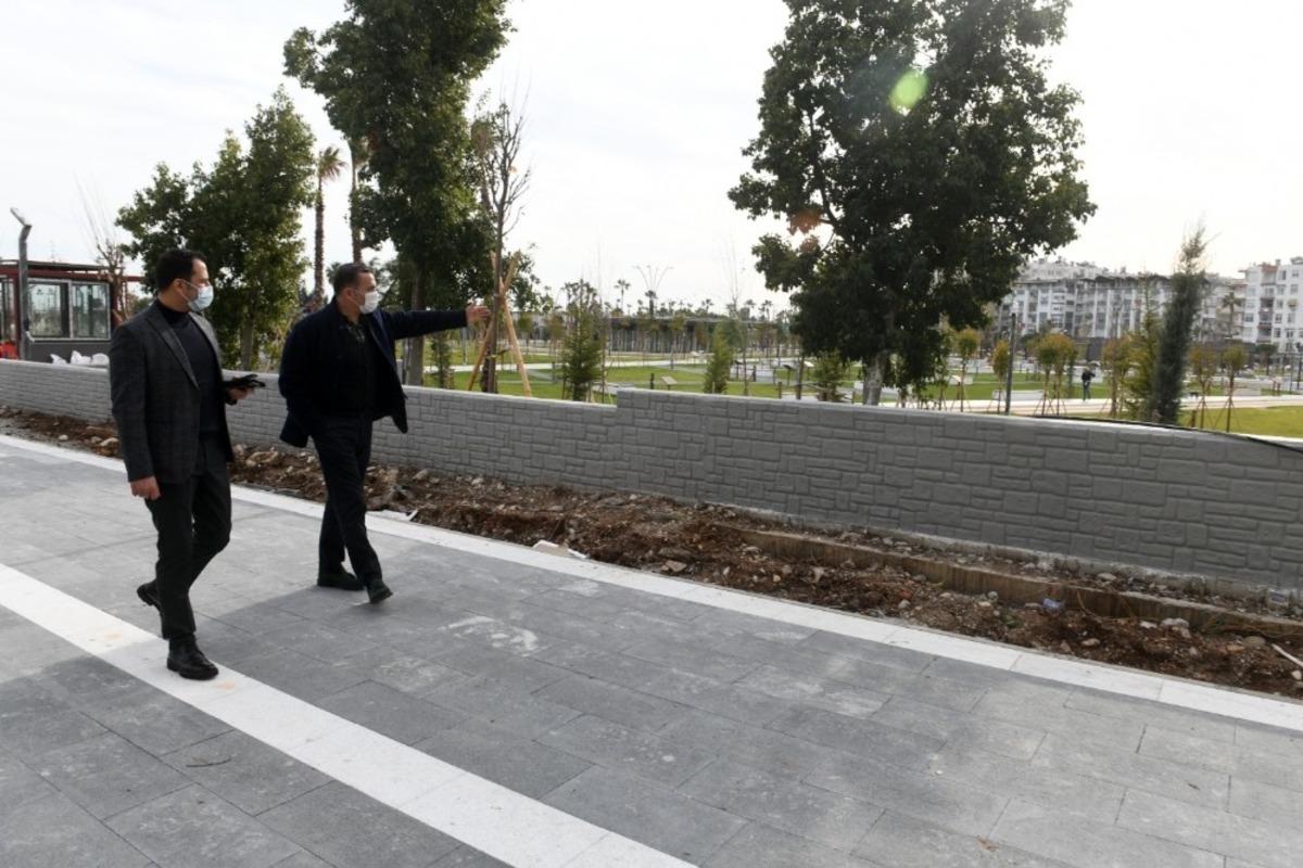 Yenişehirde y&uuml;r&uuml;y&uuml;ş ve bisiklet yolu &ccedil;alışmaları s&uuml;r&uuml;yor