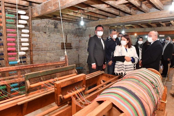 Vali Ali Fuat Atik, Tavas’ta incelemelerde bulundu G1