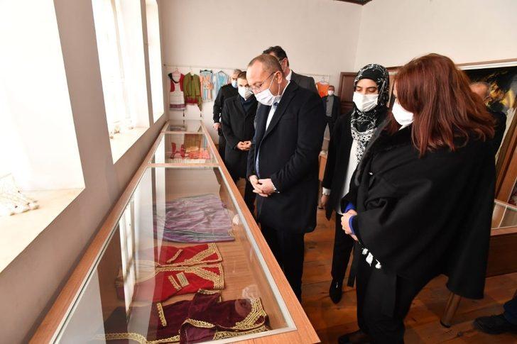 Vali Ali Fuat Atik, Tavas’ta incelemelerde bulundu G2