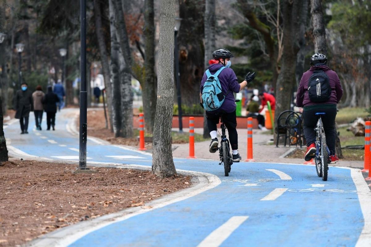 Başkent&rsquo;te bisiklet yolu ağı genişliyor