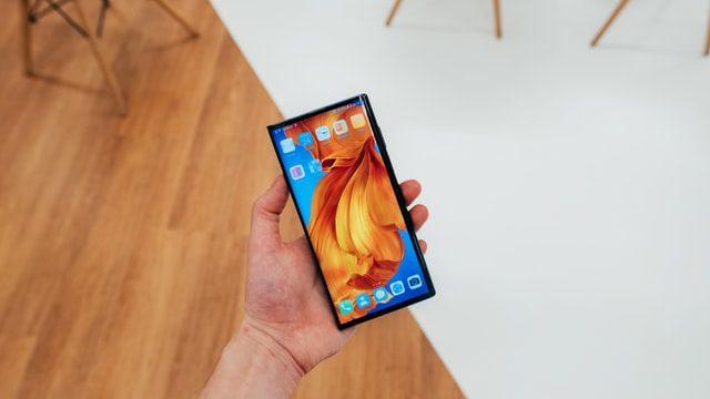 Yeni katlanabilir telefon geliyor: Huawei Mate X2'nin tanıtım tarihi belli oldu!