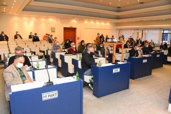 Salihli Belediyesi kepenk indiren kiracısından kira almayacak G3