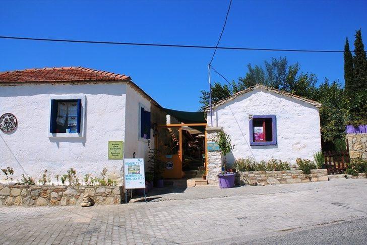 Kuşadası Belediyesi Caferli’nin özgün mimarisini koruma kararı aldı G4