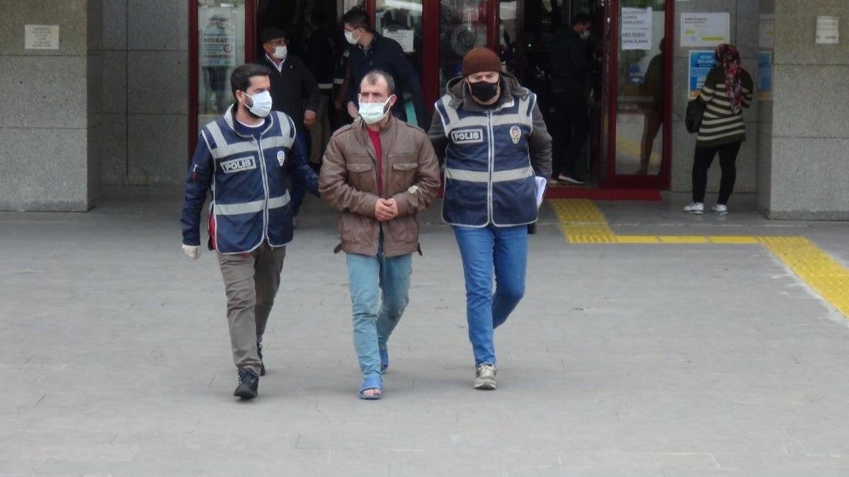 Polisten yalınayak ka&ccedil;an azılı hırsız adliyeye polisin verdiği terliklerle &ccedil;ıktı