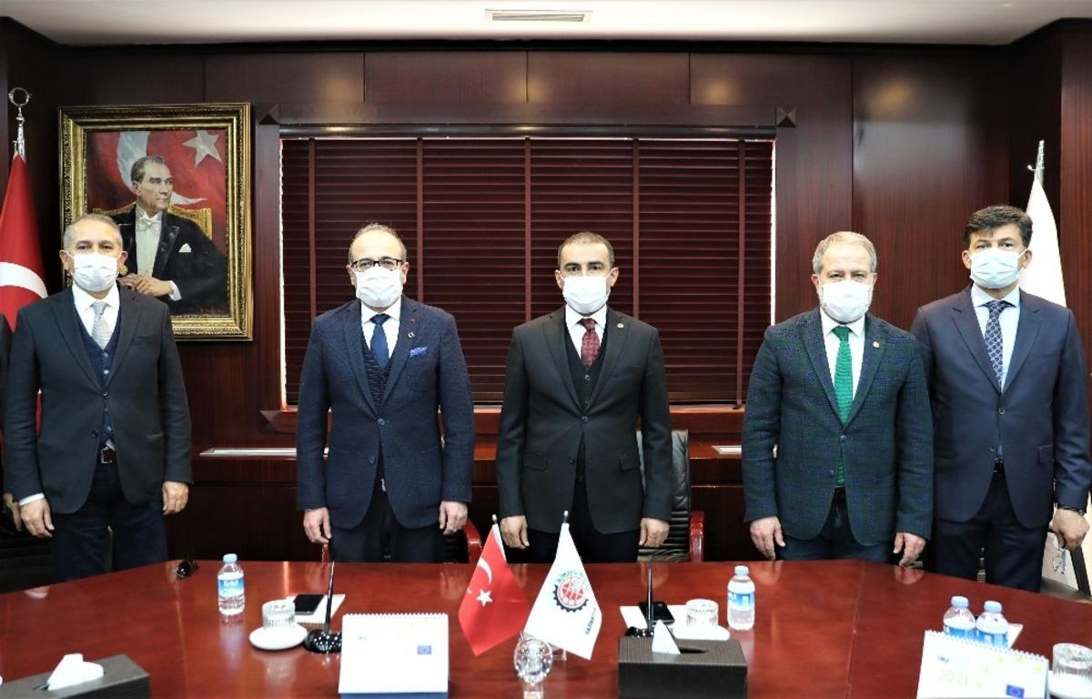 GTO Başkanı Yıldırım&rsquo;dan inşaat sekt&ouml;r&uuml;ne &ccedil;ağrı