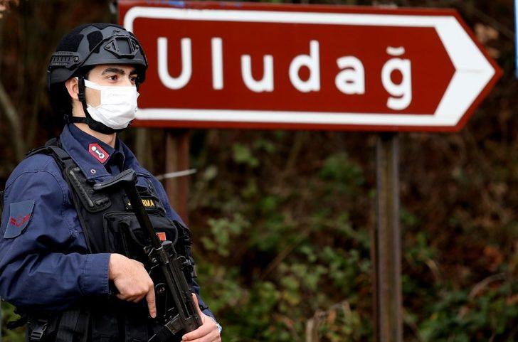 Uludağ’da kısıtlamaları ihlâl edenlere 893 bin TL para cezası G2