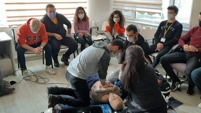 112 personeline temel eğitim verildi