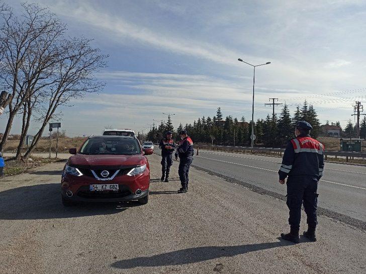 Jandarma ve polis ekiplerinden ortak trafik denetimi G3