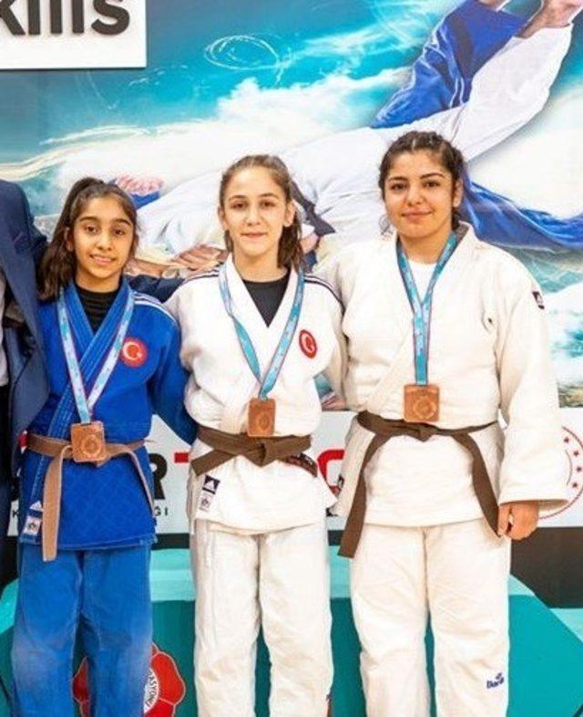 Manisalı judocular Milli Takım Kampına davet edildi